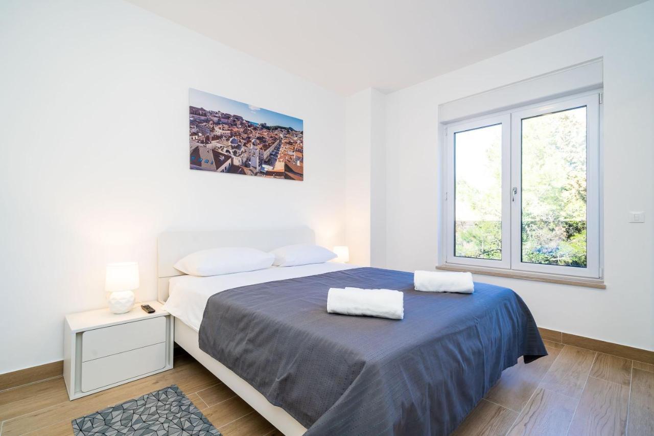Apartment 'Holiday Above Dubrovnik' Bagian luar foto