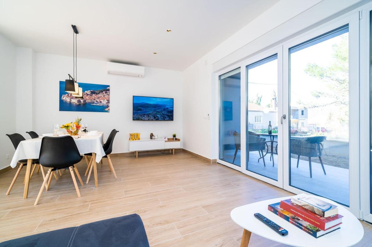 Apartment 'Holiday Above Dubrovnik' Bagian luar foto